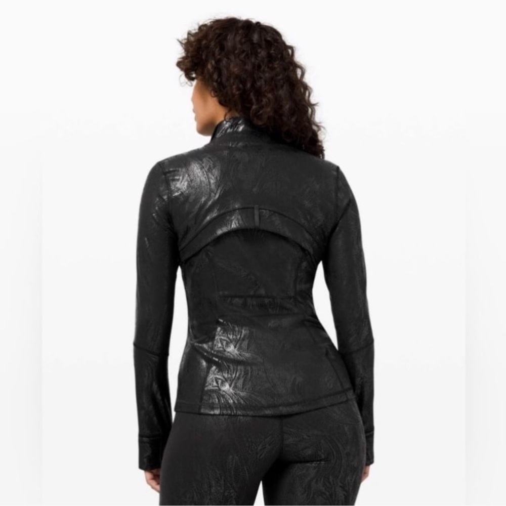 Lululemon Black Define Shine  limited edition(sold)